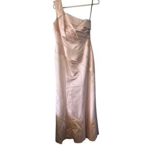 White Vera Wang Blush Pink One-Shoulder Satin Gown 8 Formal Evening Bridesmaid